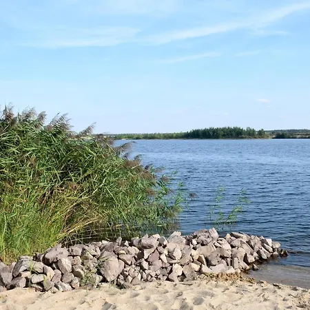 Seehaus Muehlfeld * Lobnitz (Saxony)